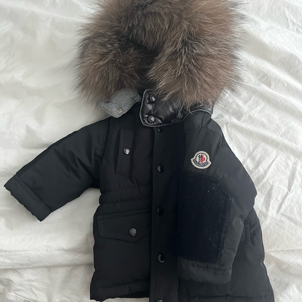 Barely worn warm puffer jacket